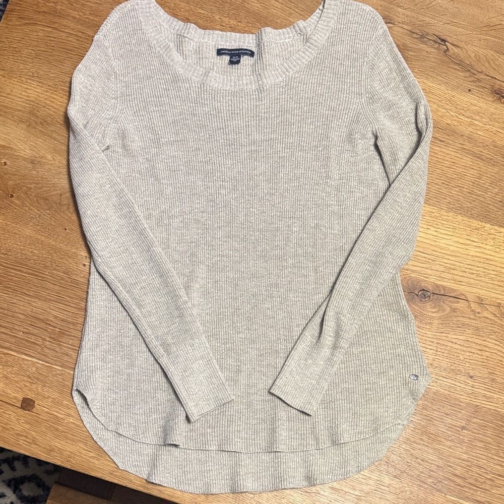 American Eagle Women’s Sweater